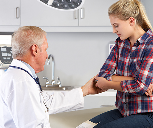 Doctor for Elbow Pain in Naples, Fort Myers & Cape Coral, FL