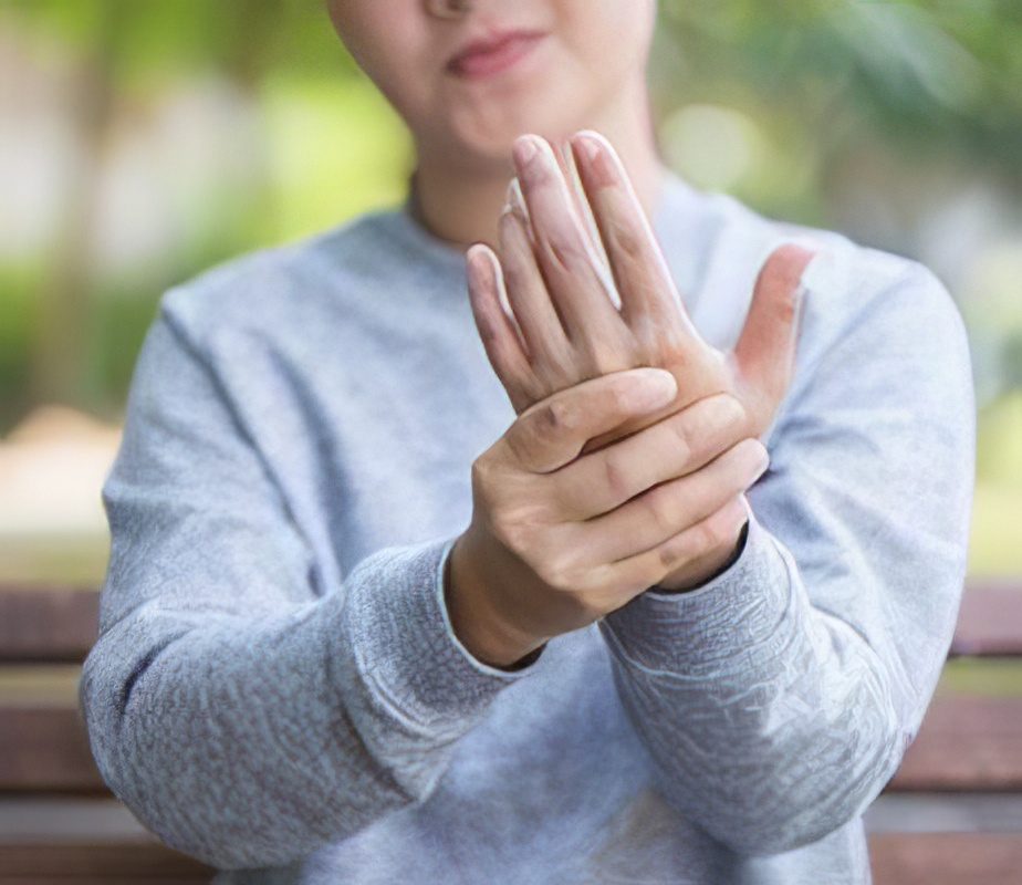 Jaffe Sports Medicine – Nerve Pain & Neuropathy Treatment Patient Recovery